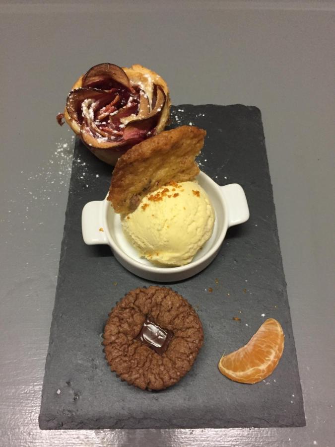 Saint-Ouen-des-Champs Les Trois Cornets酒店 外观 照片
